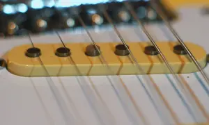Jak ustawić przetworniki w gitarze elektrycznej, aby poprawić brzmienie