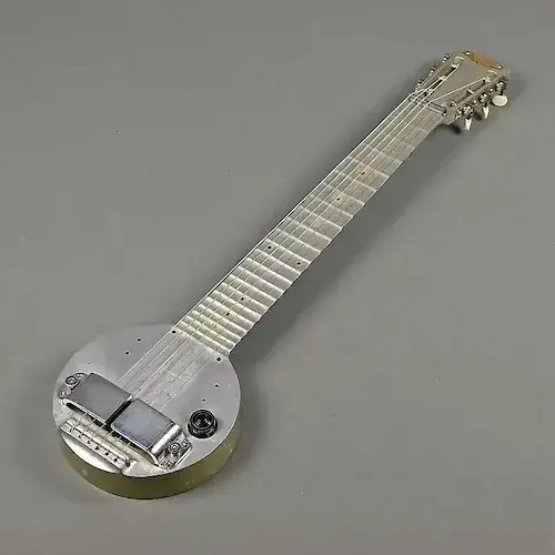 Zdjęcie Jak powstała gitara elektryczna? Historia, która zaskakuje i inspiruje