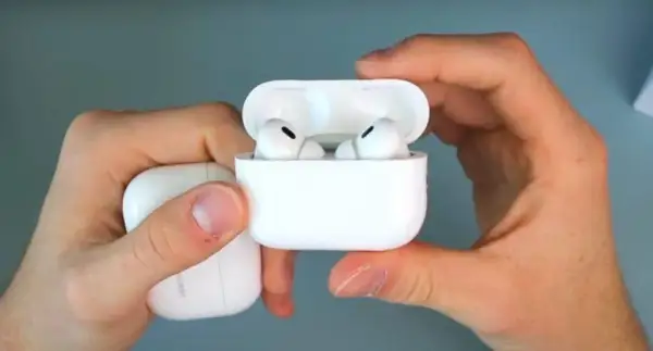 Jak odróżnić AirPods 1 od 2? Kluczowe różnice, które musisz znać