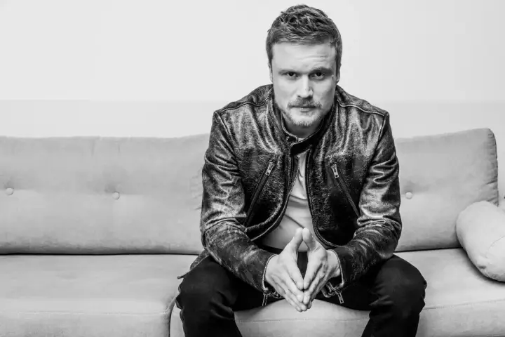 Kuba Badach "Wracam do siebie": analiza singla i albumu